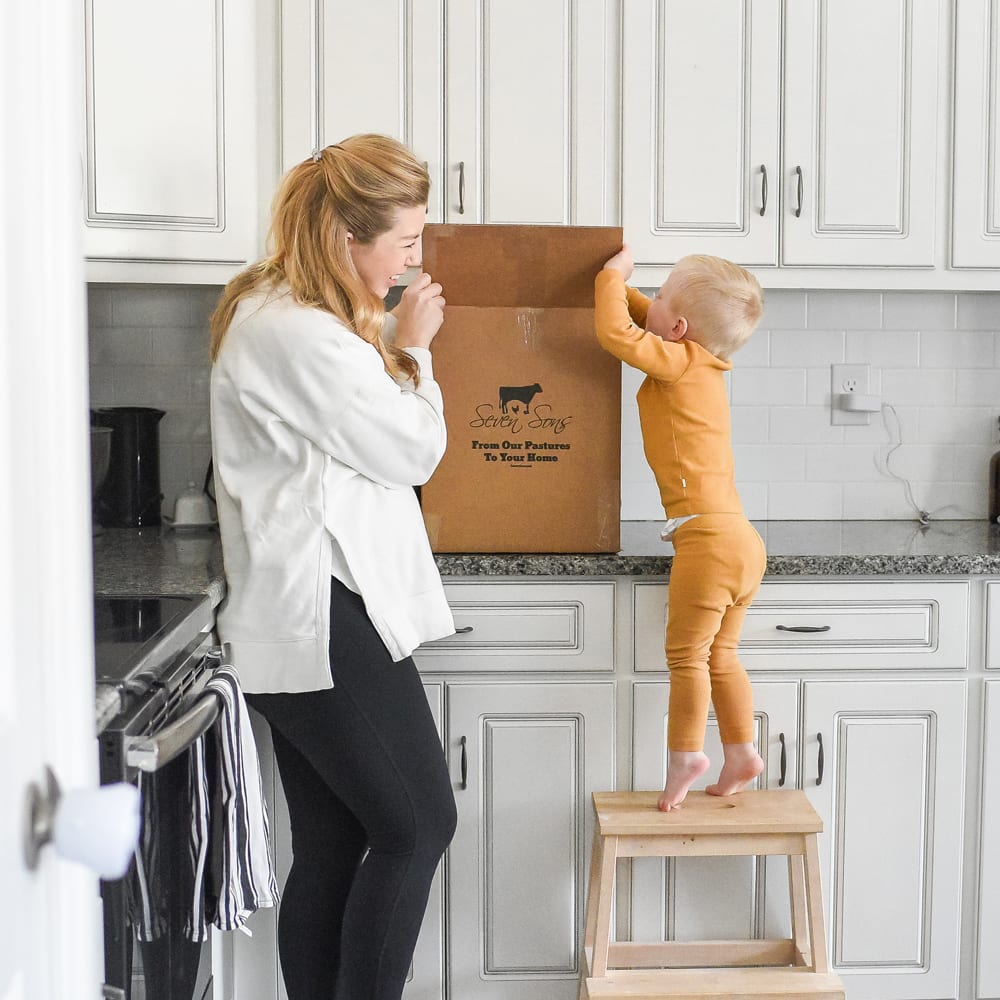 Seven Sons influencer campaign with Mom and child