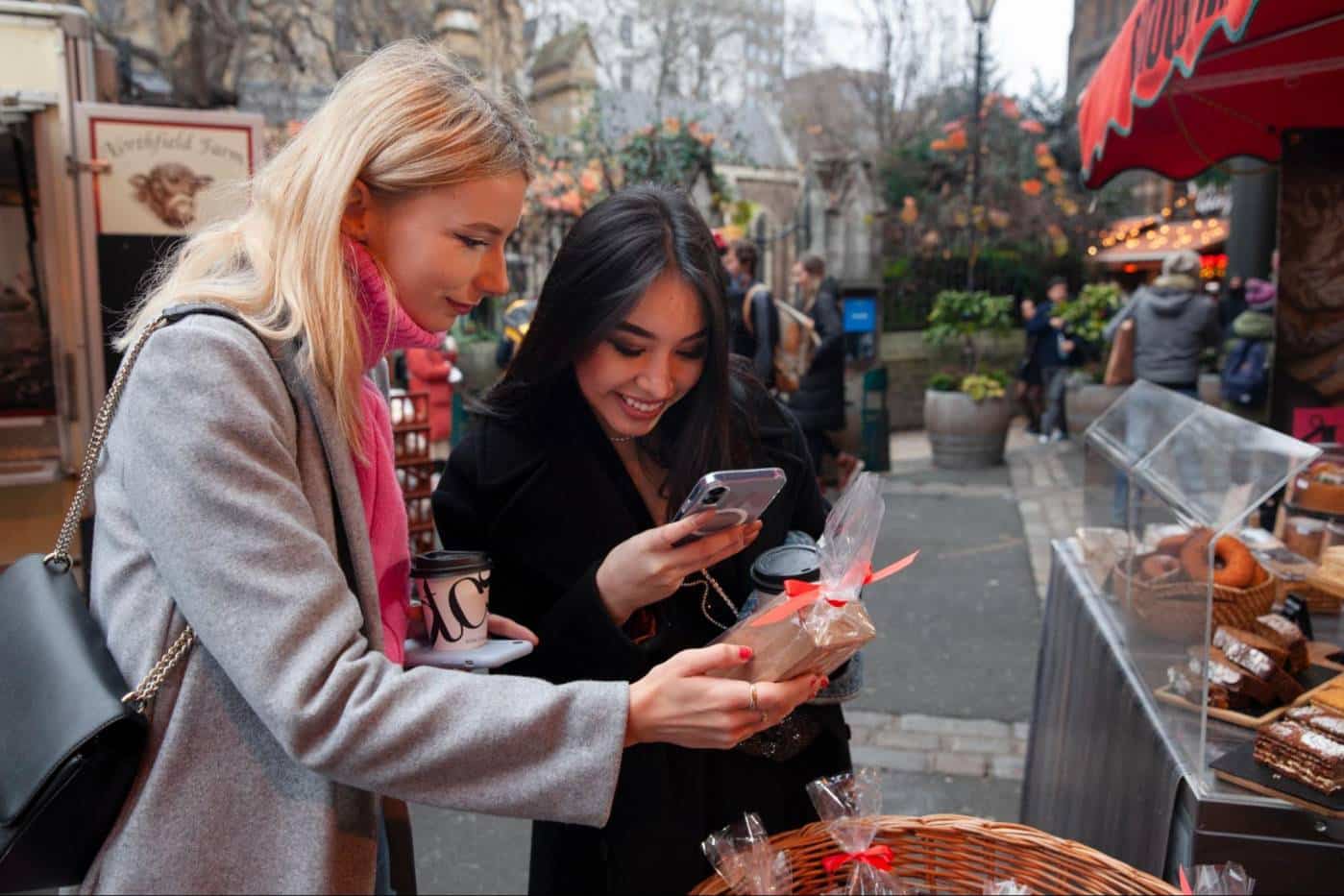 Planning a Live Shopping Event with Influencers